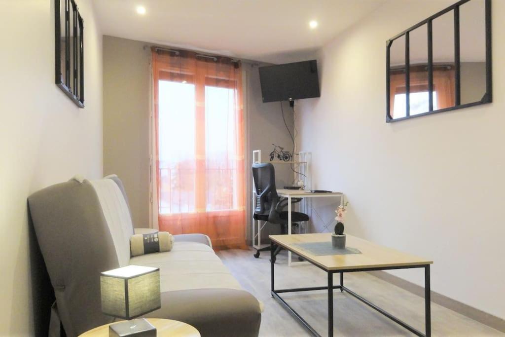 Le Belvedere Dernier Etage Avec Terrasse Wifi Fibre Apartamento Tarbes Exterior foto